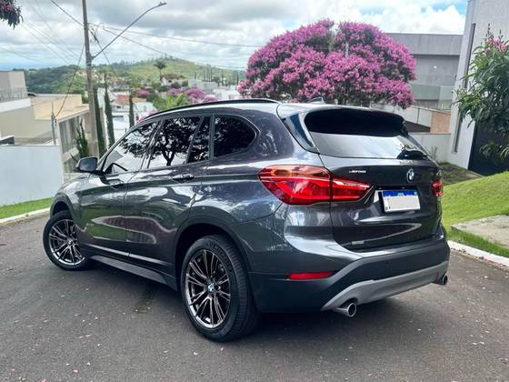 BMW X1 2.0 16V TURBO ACTIVEFLEX SDRIVE20I 4P AUTOMÁTICO BMW X1 2.0 16V TURBO ACTIVEFLEX SDRIVE20I 4P AUTOMÁTICO